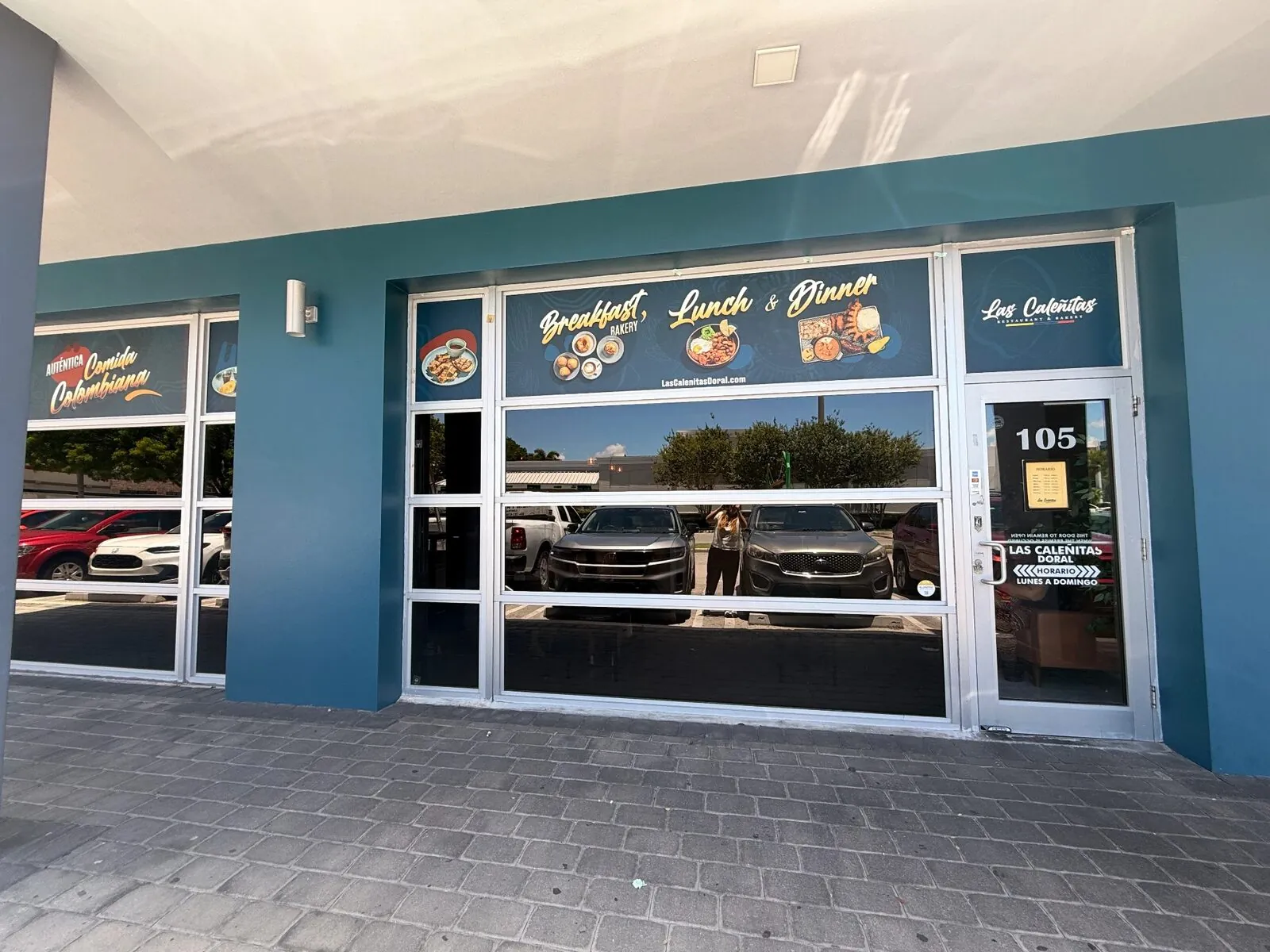Storefront of Las Caleñitas Restaurant & Bakery at 3887 NW 107th Ave, Doral