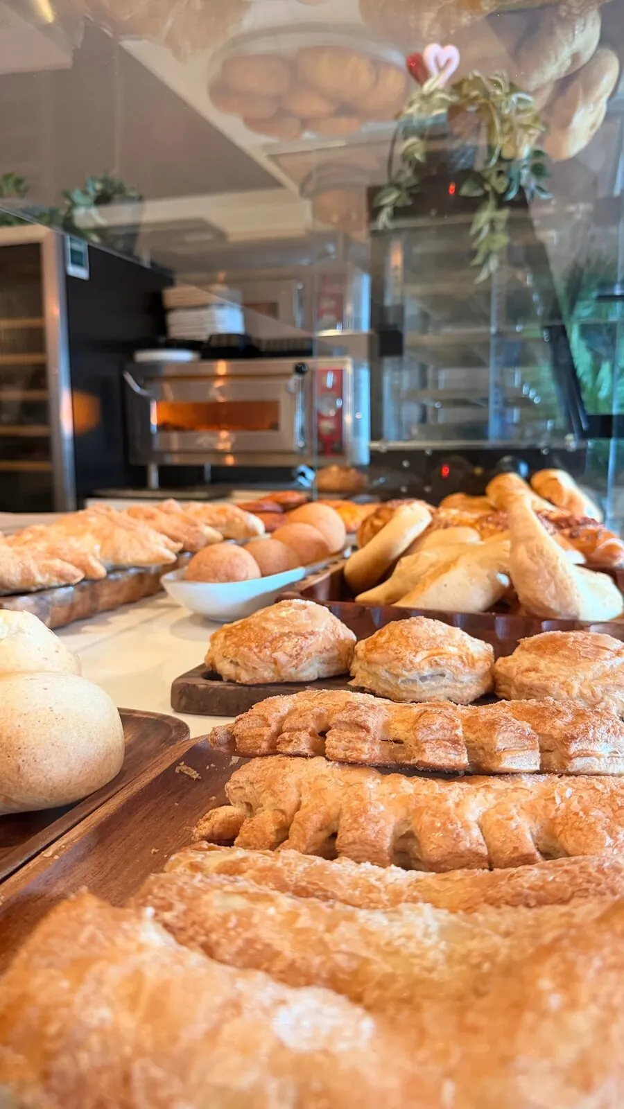 Café colombiano y desayuno en Doral: tu lugar de las 7:30 a las 10:30 AM